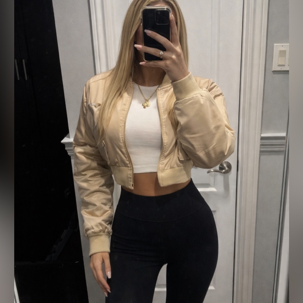 Bomber jacket ⭐️